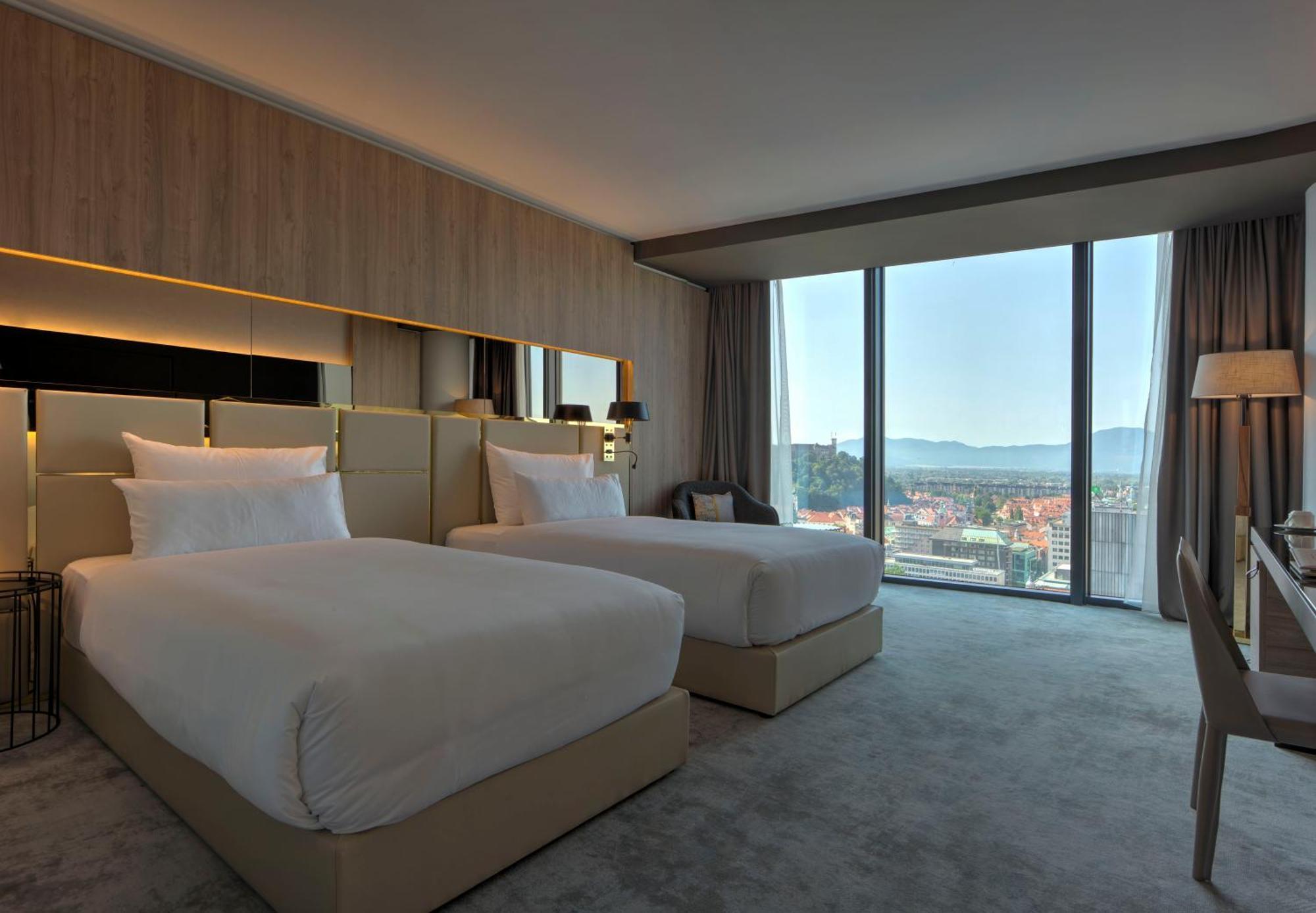 Grand Plaza Hotel & Congress Center Ljubljana Dış mekan fotoğraf